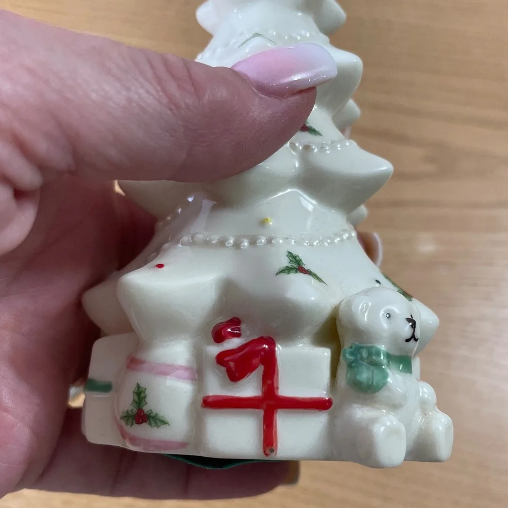Formalities Baum Bros Christmas Tree Ornament Ivory Gold Collection Velvet Box
